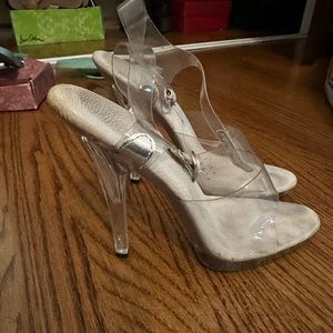 Clear stage shoes